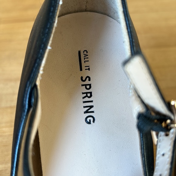 Black Heels - Picture 2 of 4